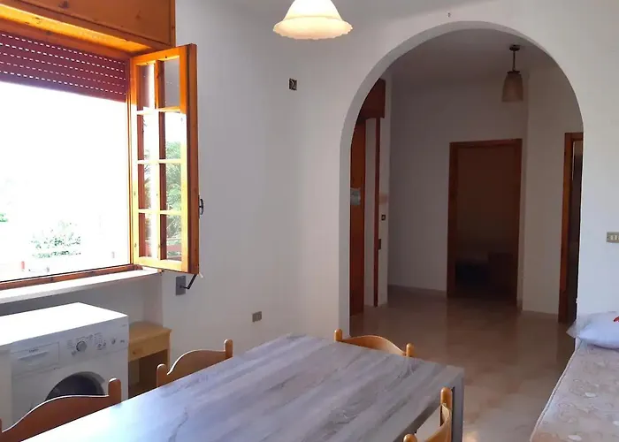 Alba E Tramonto מרינה די מנקוורסה